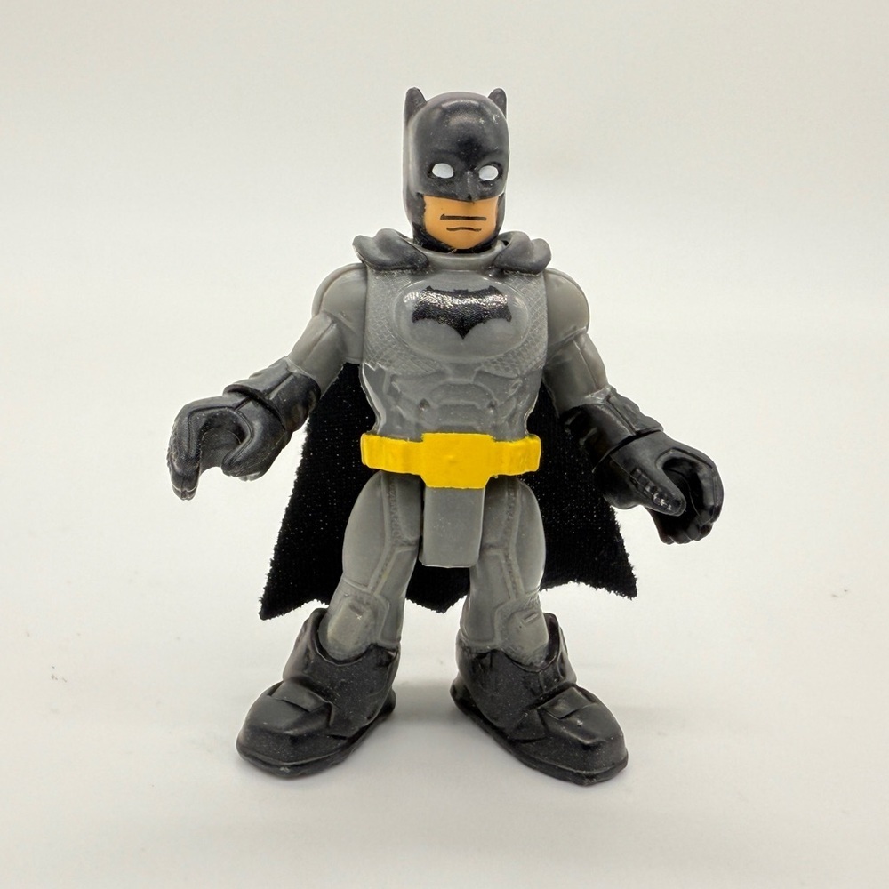 Fisher-Price Imaginext DC Super Friends Batman Action Figure Toy Collectible